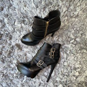 Steve Madden Black Leather Bootie
